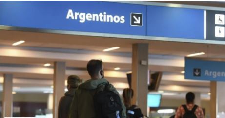 La Defensoría del Pueblo de la Nación celebra la ampliación del cupo de ciudadanos argentinos que pueden ingresar al país.