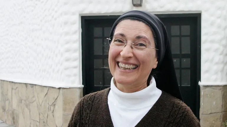 La Defensoría del Pueblo de la Nación felicita la iniciativa de la monja Mónica Astorga para que doce mujeres trans tengan su primera casa en Neuquén